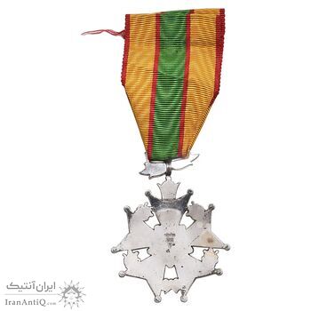 نشان خدمت شهربانی درجه دو - ساخت سوئیس - با روبان - AU - محمد رضا شاه