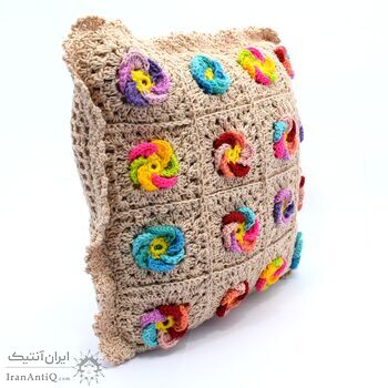 کوسن روکش قلاب بافی طرح گلبرگ رنگارنگ