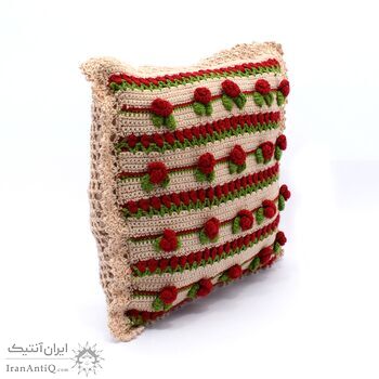 کوسن روکش قلاب بافی طرح گل بوته برجسته