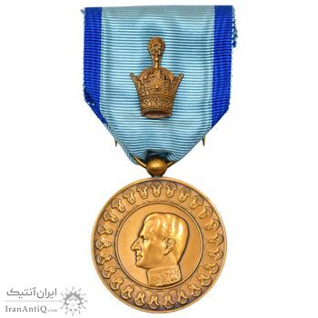 مدال یادبود آویزی بیست و پنجمین سده (روز) - با جعبه فابریک - AU - محمد رضا شاه