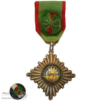 نشان همایونی درجه چهار (با جعبه و روبان فابریک) - AU - رضا شاه