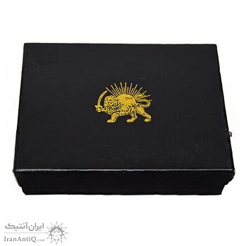 مدال طلایی یادبود رضا شاه (با جعبه فابریک) 1384 - UNC