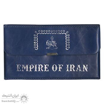 مدال های نقره سری جشنهای 2500 ساله شاهنشاهی - با روزنامه رسمی - UNC - محمد رضا شاه