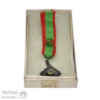 نشان همایونی درجه چهار (با جعبه) - شب - UNC - رضا شاه