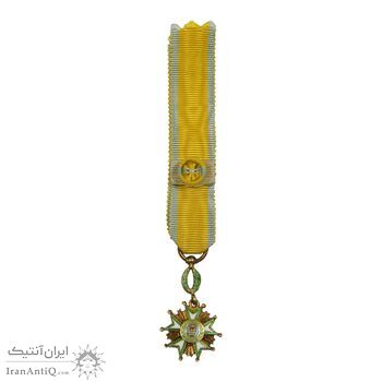 نشان تاج 1332 (شب) - UNC - احمد شاه