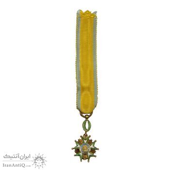 نشان تاج 1332 (شب) - UNC - احمد شاه