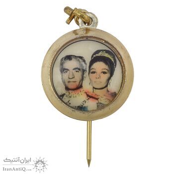 نشان سوزنی هواپیمایی ملی ایران هما (شاه و فرح) - AU - محمد رضا شاه