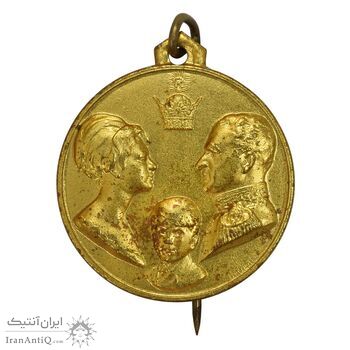مدال آویزی تاجگذاری (سه رخ) با سوزن فابریک - MS61 - محمد رضا شاه