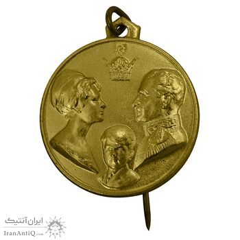 مدال آویزی تاجگذاری (سه رخ) - با پک فابریک - MS64 - محمد رضا شاه
