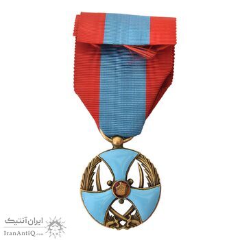 نشان لیاقت درجه 3 (روز) ضرب فرانسه با جعبه فابریک - EF45 - محمد رضا شاه