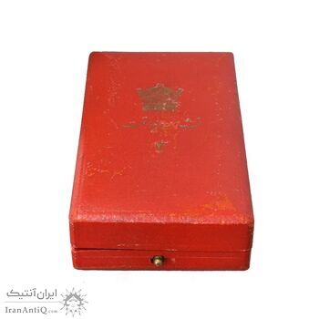 نشان لیاقت درجه 3 (روز) ضرب فرانسه با جعبه فابریک - EF45 - محمد رضا شاه