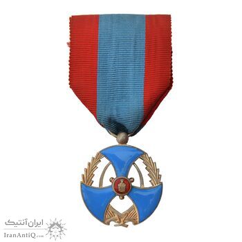 نشان لیاقت درجه 2 (روز) ضرب فرانسه با جعبه فابریک - AU55 - محمد رضا شاه