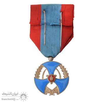 نشان لیاقت درجه 2 (روز) ضرب فرانسه با جعبه فابریک - AU55 - محمد رضا شاه